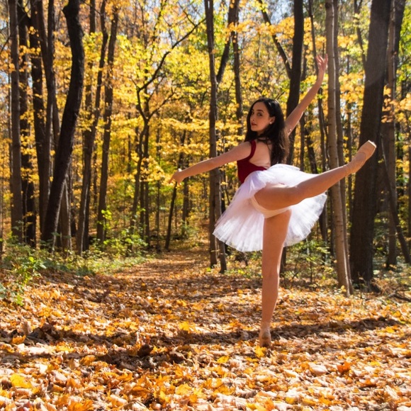 NOT FOR SALE. Hello, my name is Adriana. - Picture 3 of 4